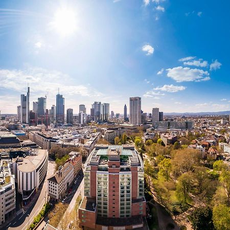 Отель Hilton Frankfurt City Centre Франкфурт-на-Майне Экстерьер фото